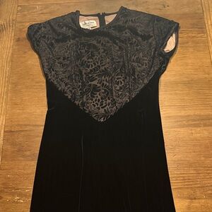 Vintage Kelly Bishop evenings Black Velvet Dress with Floral Detail
